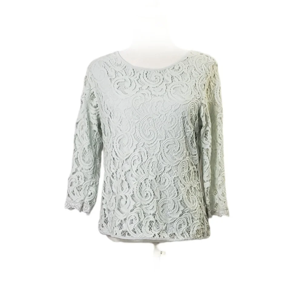 ⚪️2/$20 Adrianna Papell 3/4 Sleeve Lace Top in Gray Frost Sz L Mother Of Bride